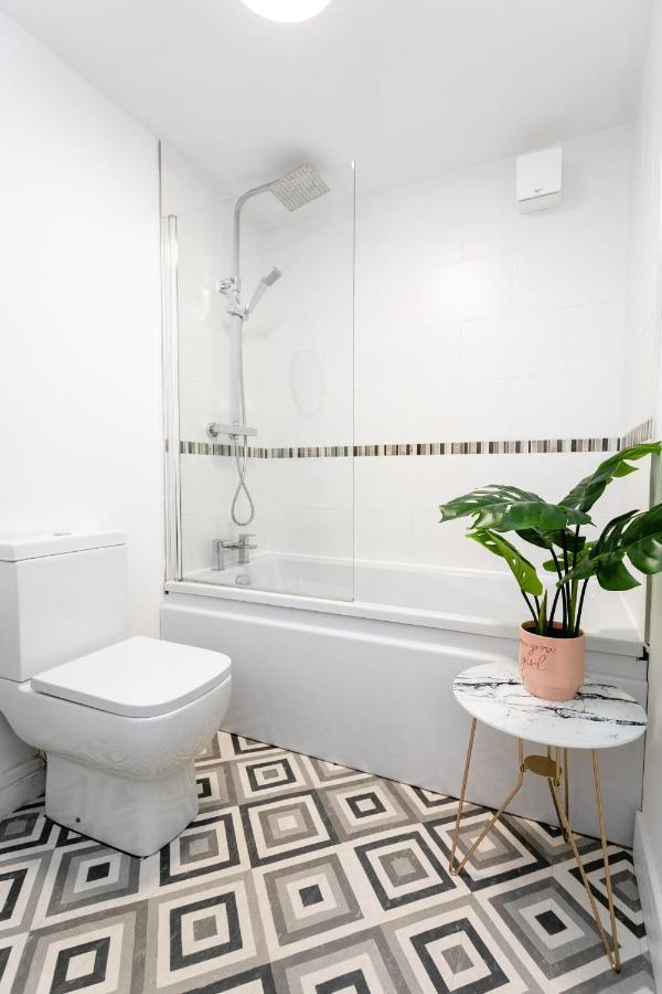 Fab 2Bedroom Apartment- Free Parking, 5Mins From City Centre, Portland Rd Ne2 1Dj Newcastle-upon-Tyne Extérieur photo